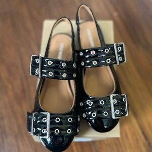 Madden Girl Slingback Flats Buckle Accent Round Toe Shoes Black Size 4